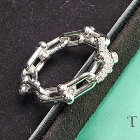 TIFFANY&Co 티파니앤코 스몰 하드웨어 링크 반지 (쥬얼리버전)